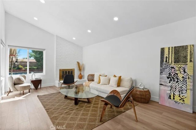 10446 White Oak, Granada Hills, CA 91344