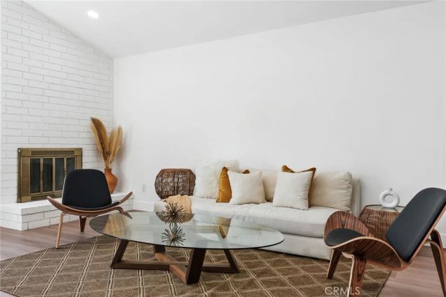 10446 White Oak, Granada Hills, CA 91344