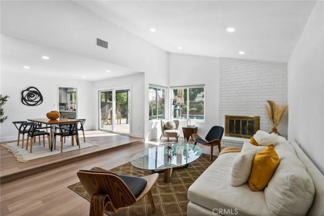 10446 White Oak, Granada Hills, CA 91344