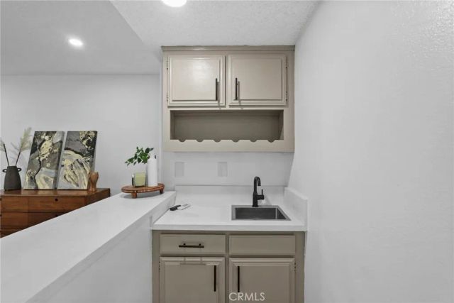 10446 White Oak, Granada Hills, CA 91344