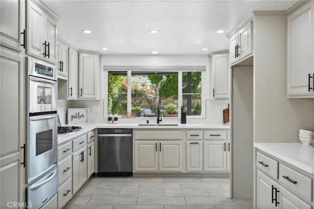 10446 White Oak, Granada Hills, CA 91344
