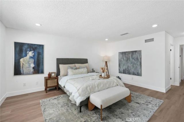 10446 White Oak, Granada Hills, CA 91344