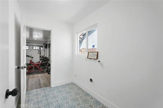 10446 White Oak, Granada Hills, CA 91344