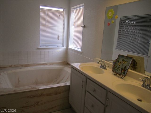 4708 Obannon Drive A, Las Vegas, NV 89102