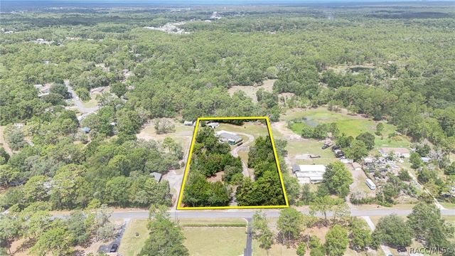 2564 N Crede Avenue, Crystal River, FL 34428