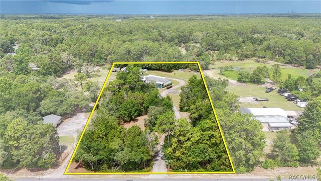 2564 N Crede Avenue, Crystal River, FL 34428