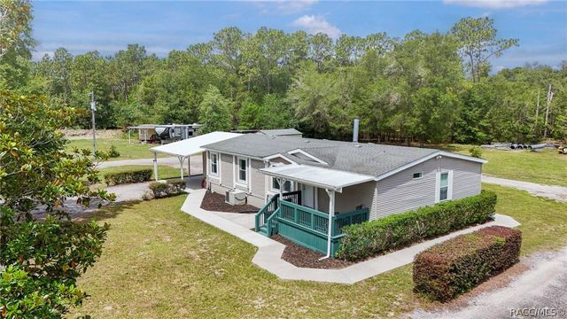 2564 N Crede Avenue, Crystal River, FL 34428