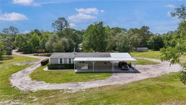 2564 N Crede Avenue, Crystal River, FL 34428