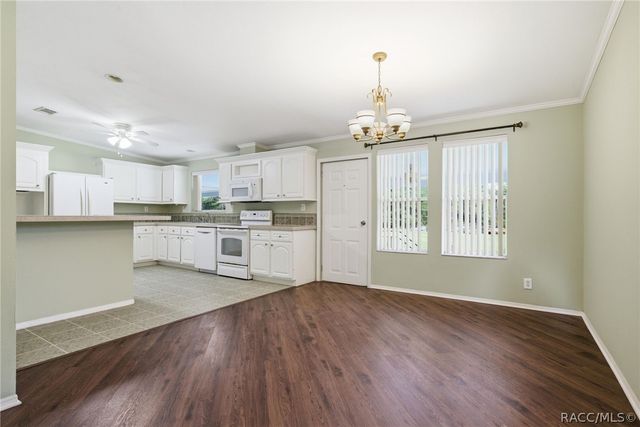 2564 N Crede Avenue, Crystal River, FL 34428