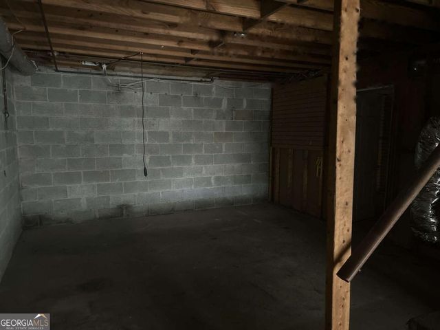667 King Road, Stone Mountain, GA 30088