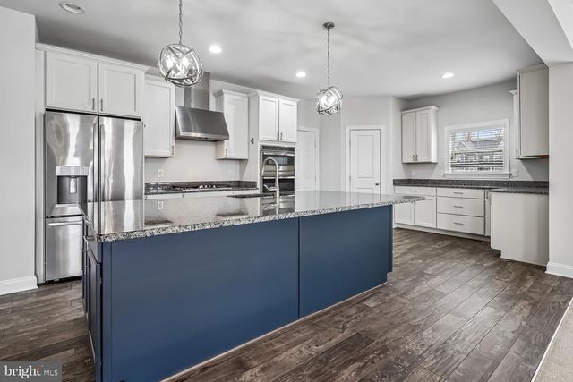 4009 GRANARY VIEW CT, Dumfries, VA 22025