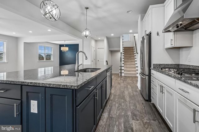 4009 GRANARY VIEW CT, Dumfries, VA 22025