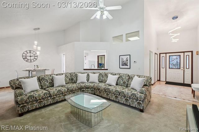 9472 Hill Road, Swartz Creek, MI 48473