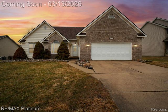 9472 Hill Road, Swartz Creek, MI 48473