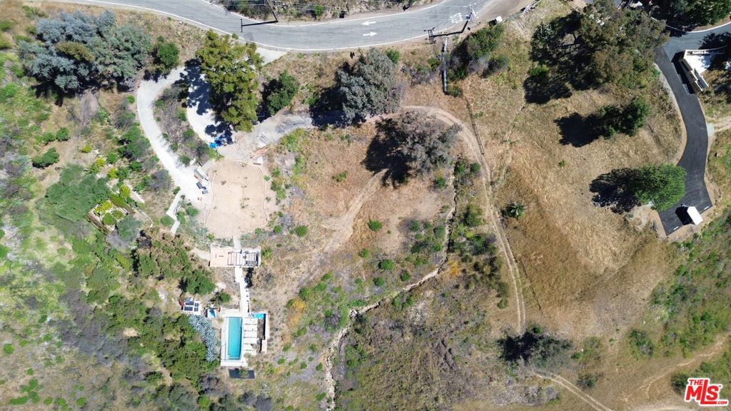 Image 11 of property listing at 2460 Tuna Canyon, Topanga, CA 90290