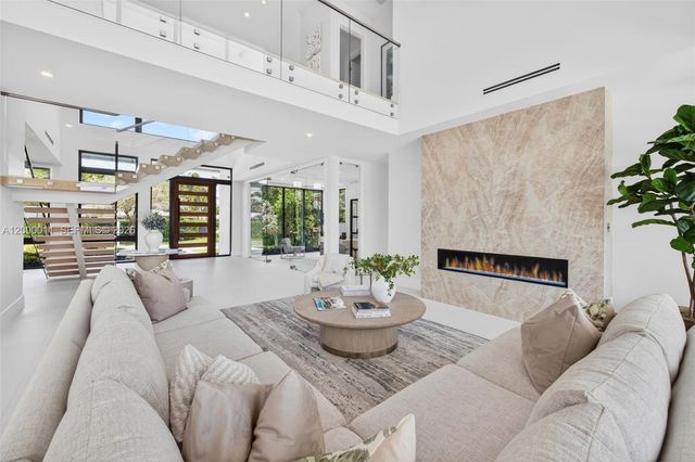 2010 Intracoastal Drive, Fort Lauderdale, FL 33305