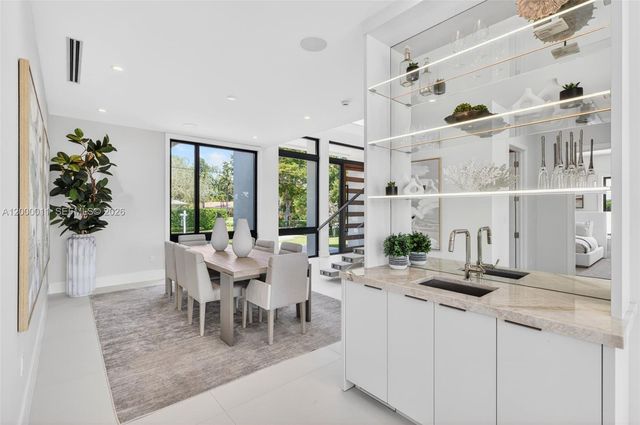 2010 Intracoastal Drive, Fort Lauderdale, FL 33305