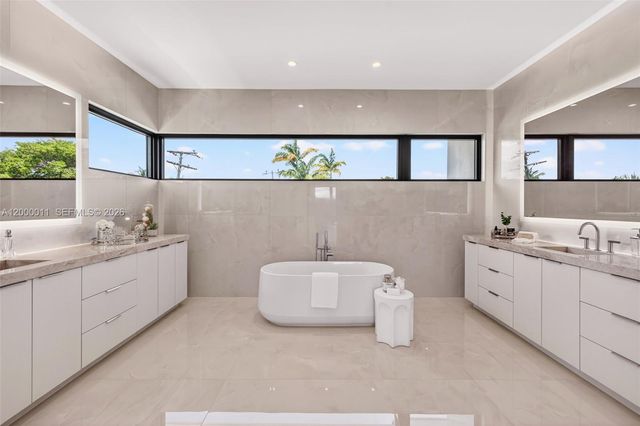 2010 Intracoastal Drive, Fort Lauderdale, FL 33305