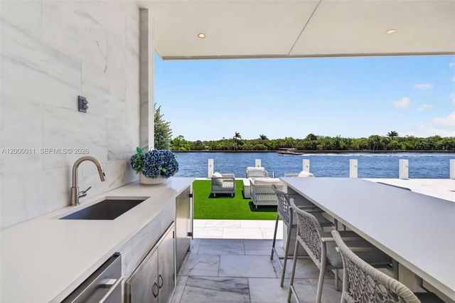 2010 Intracoastal Drive, Fort Lauderdale, FL 33305