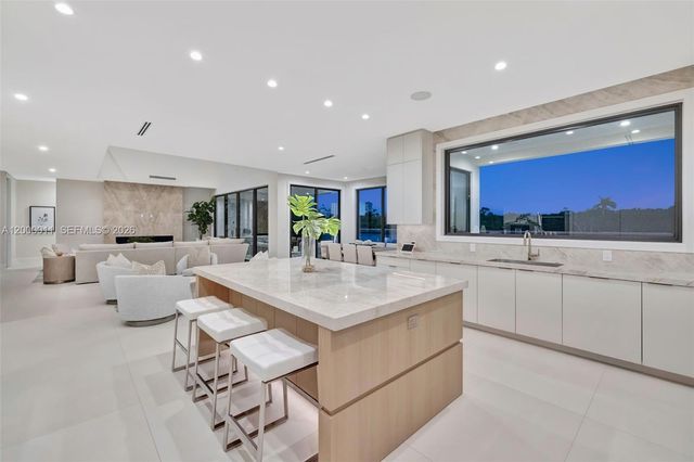 2010 Intracoastal Drive, Fort Lauderdale, FL 33305