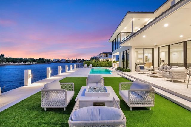 2010 Intracoastal Drive, Fort Lauderdale, FL 33305