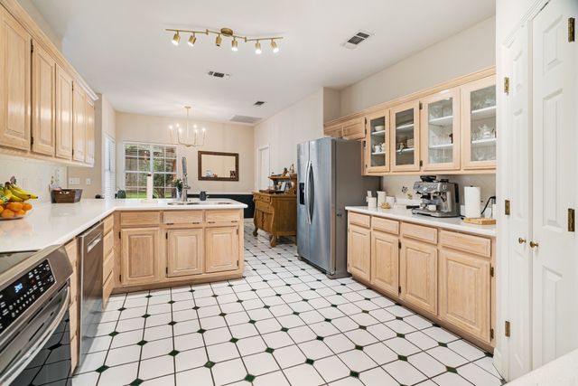 577 Timber Brook Drive, Reno, TX 75462