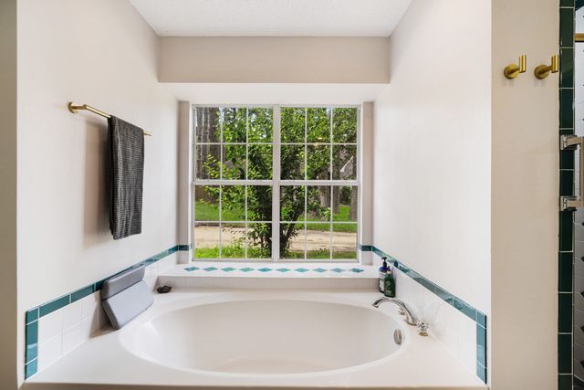 577 Timber Brook Drive, Reno, TX 75462