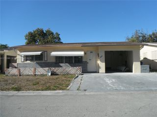 6855 NW 9th St, Margate, FL 33063