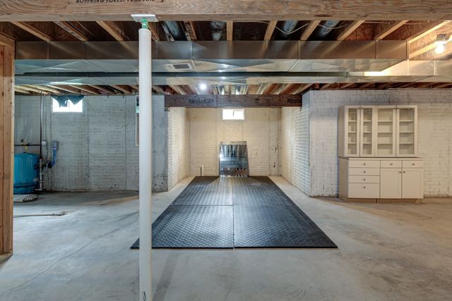 834 Shamrock Lane, East Bay Twp, MI 49696