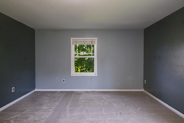 834 Shamrock Lane, East Bay Twp, MI 49696