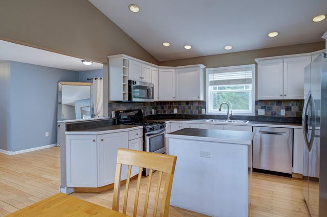 834 Shamrock Lane, East Bay Twp, MI 49696