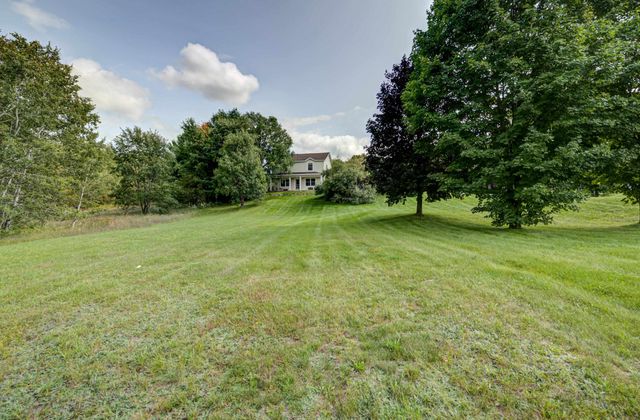 834 Shamrock Lane, East Bay Twp, MI 49696