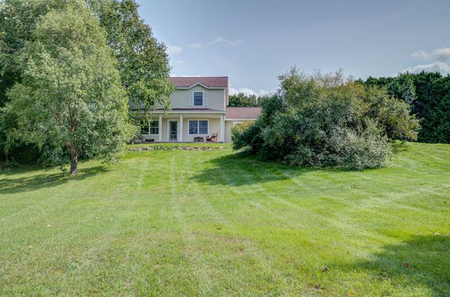 834 Shamrock Lane, East Bay Twp, MI 49696