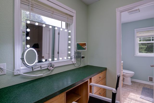 834 Shamrock Lane, East Bay Twp, MI 49696