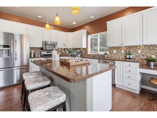 2302 Barn Swallow Dr, Longmont, CO 80504