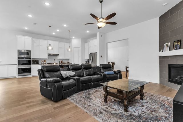 6940 Basket Flower Road, Flower Mound, TX 76226