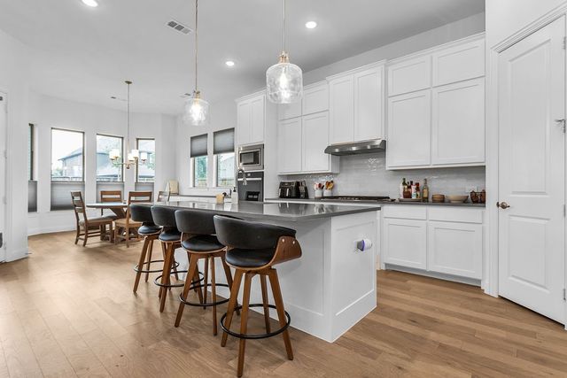 6940 Basket Flower Road, Flower Mound, TX 76226