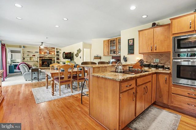 4076 ROSEWALL CT, Harrisburg, PA 17112