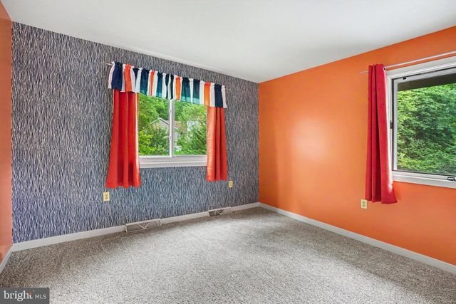 4076 ROSEWALL CT, Harrisburg, PA 17112