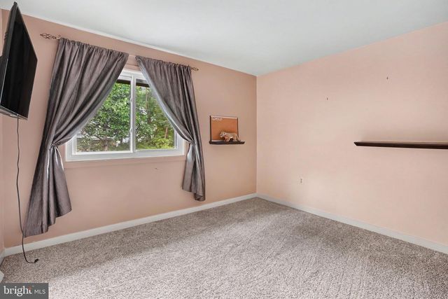 4076 ROSEWALL CT, Harrisburg, PA 17112
