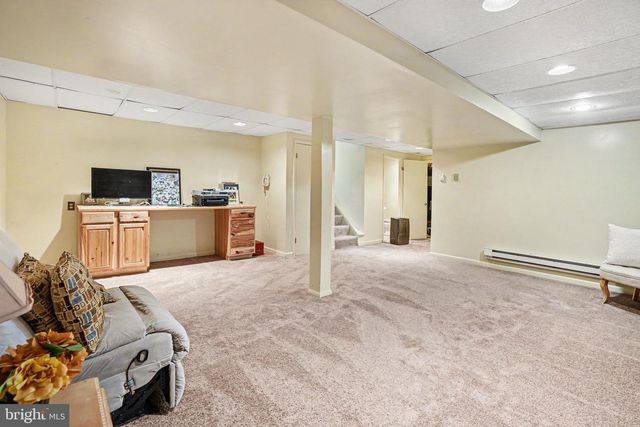 4076 ROSEWALL CT, Harrisburg, PA 17112