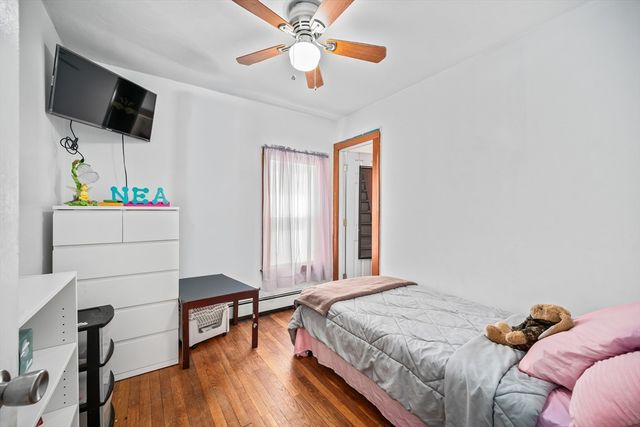 35 Sylvester St, Brockton, MA 02302