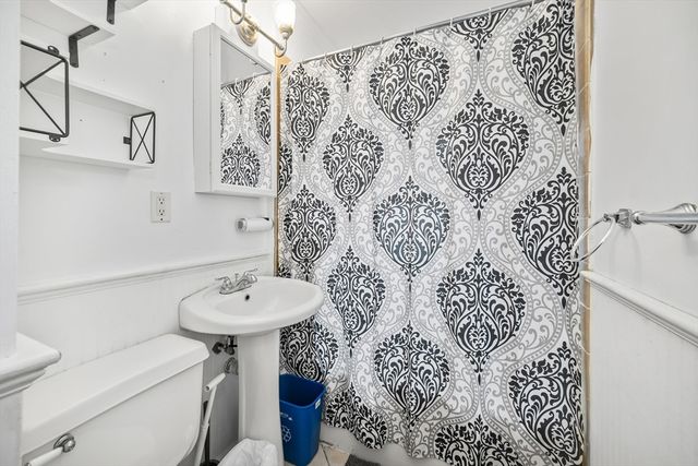 35 Sylvester St, Brockton, MA 02302