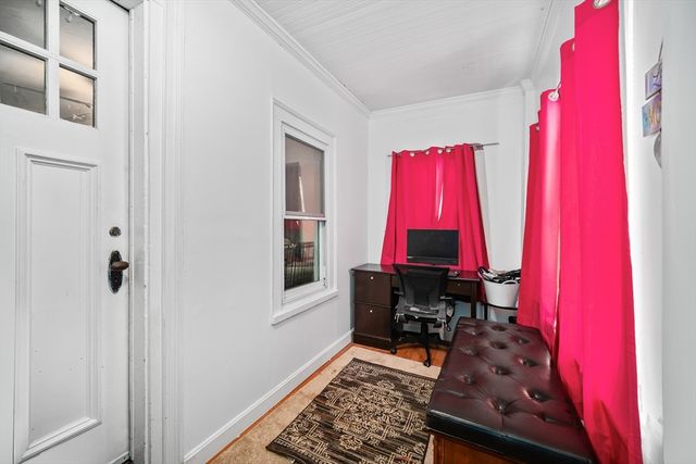 35 Sylvester St, Brockton, MA 02302