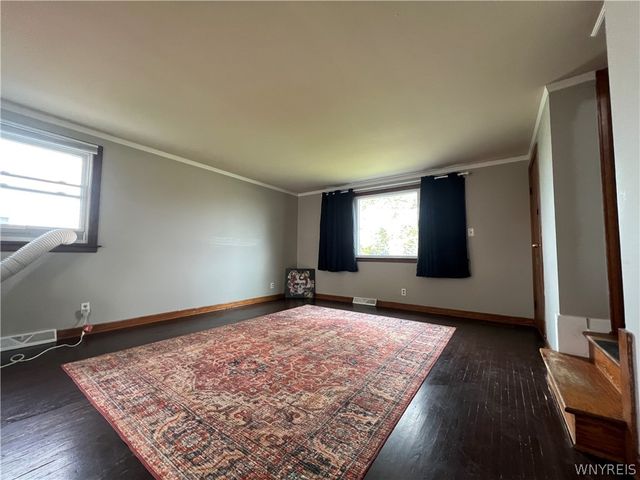 512 Cayuga Road, Cheektowaga, NY 14225