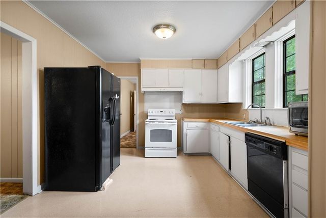 812 JOHN PAUL JONES Avenue, Leesville, LA 71446