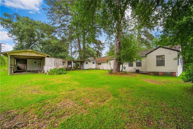 812 JOHN PAUL JONES Avenue, Leesville, LA 71446