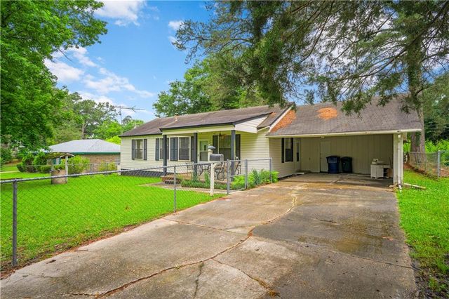 812 JOHN PAUL JONES Avenue, Leesville, LA 71446