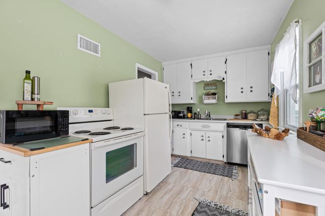 1649 S 6th Street, Brainerd, MN 56401