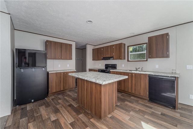 4561 Buffalo Creek Drive, Nahunta, GA 31553